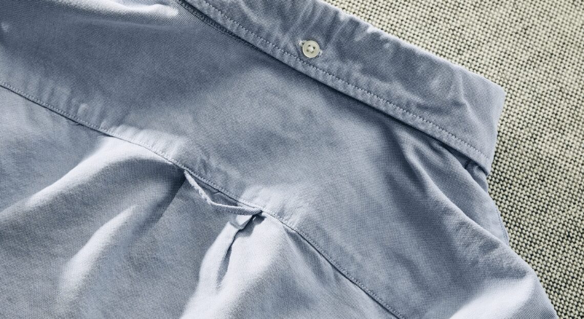 Détail de couture d'une chemise de qualité