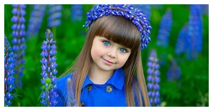Nastya enfant lors d'une séance photo