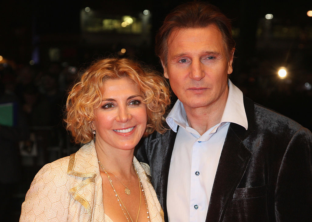 Natasha Richardson souriante lors d'un événement public