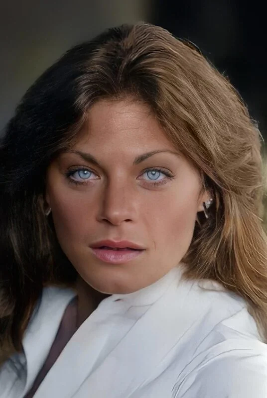 Meg Foster jeune avec son regard perçant