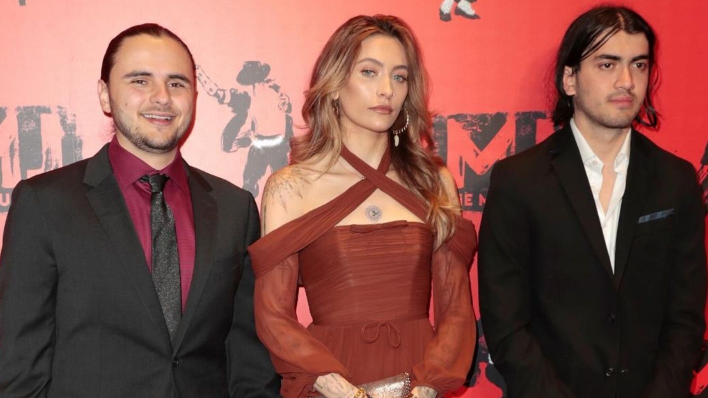 Les enfants Jackson sur le tapis rouge