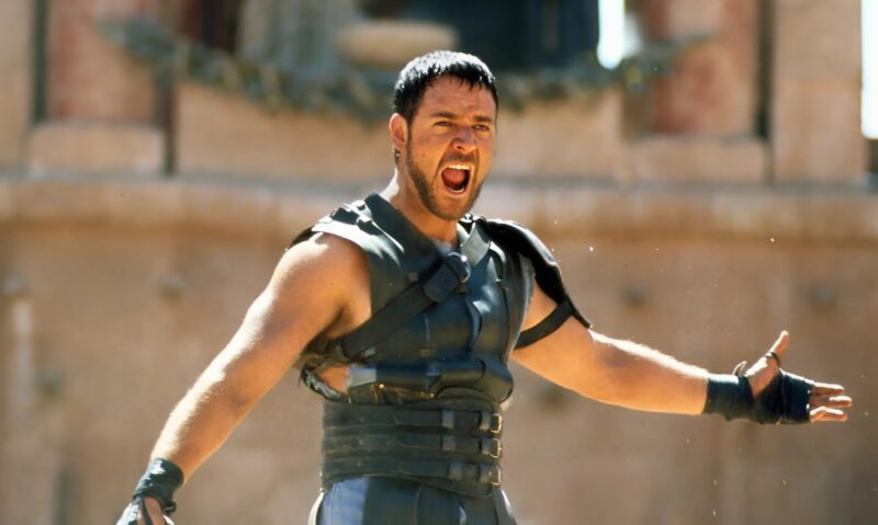 Russell Crowe dans Gladiator, scène de combat