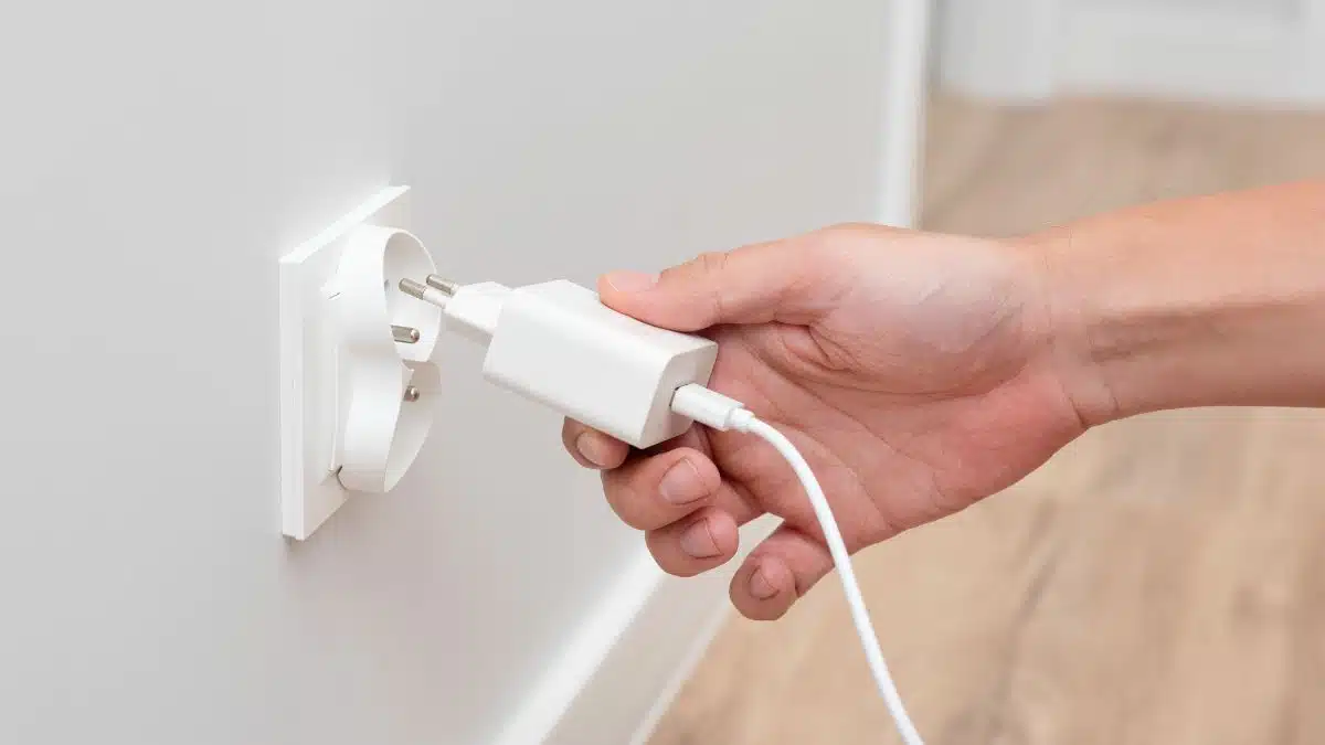 Économies réalisables en débranchant les chargeurs inutilisés
