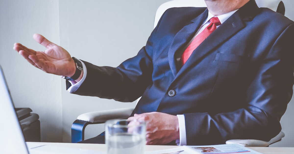 Différence entre PDG et CEO dans le monde des affaires