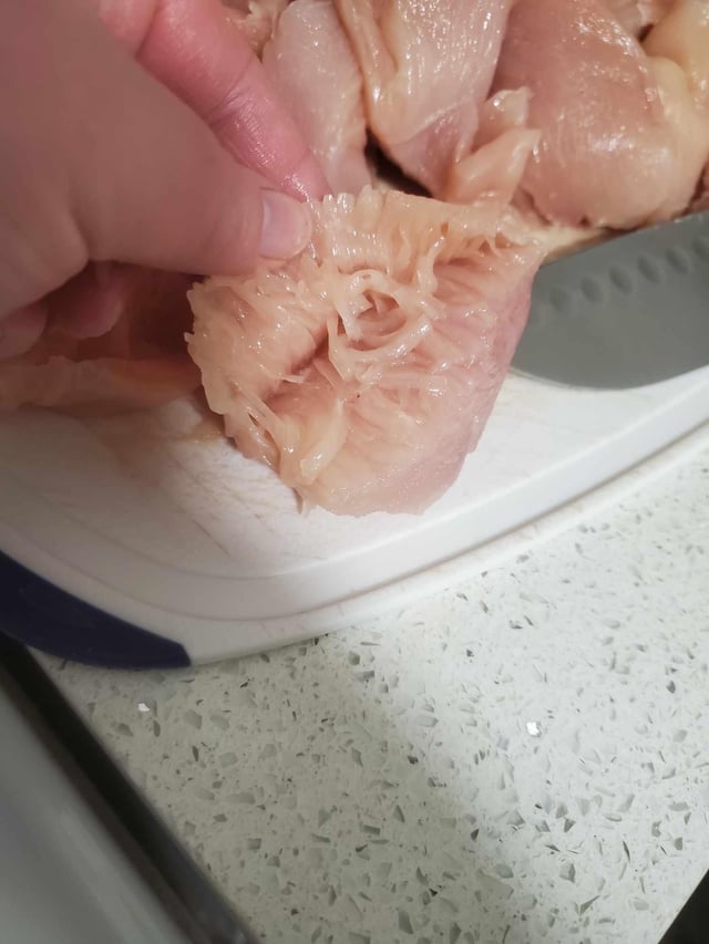 Viande de poulet à l'apparence inhabituelle