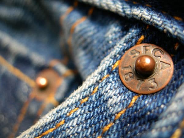 Vintage jean avec bouton caractéristique
