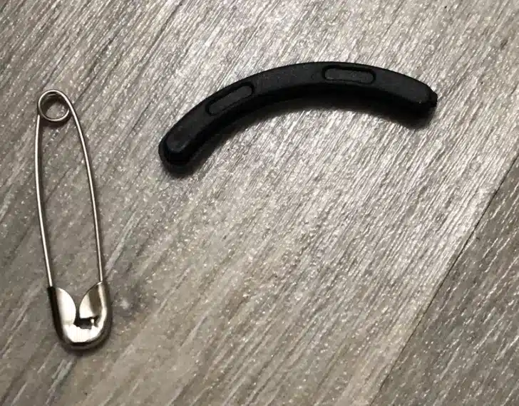 Demi-cercle noir souple