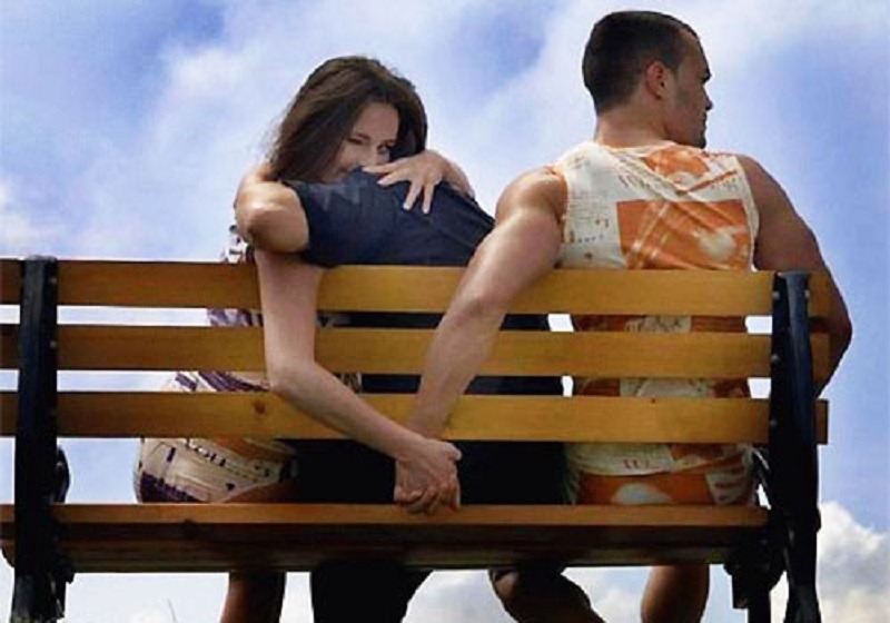 Couple dans une situation complexe