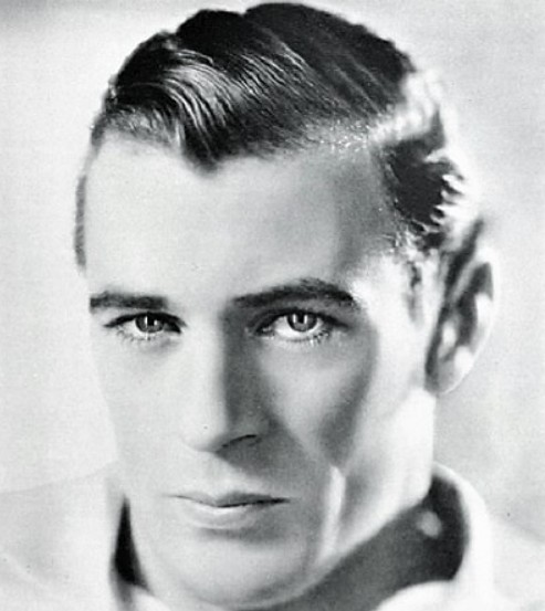 Détail d'une pointe en V sur le front