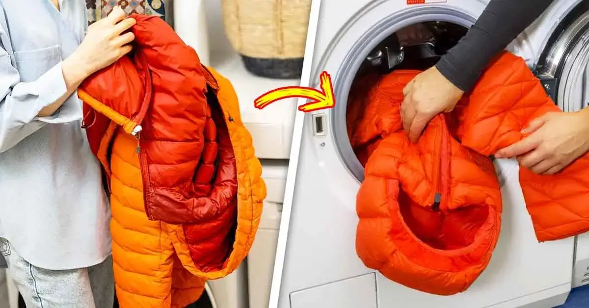 Personne préparant une doudoune pour le lavage