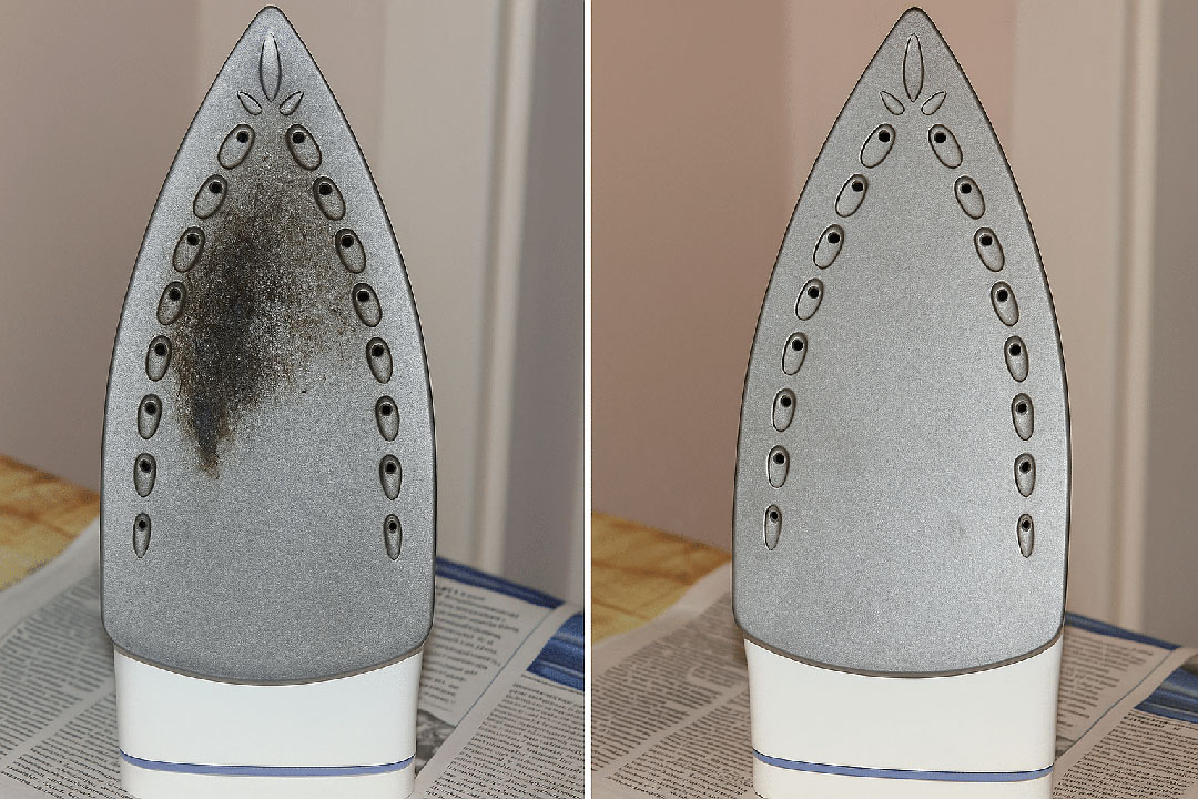 Nettoyage d'un fer à repasser avec du sel et du papier sulfurisé