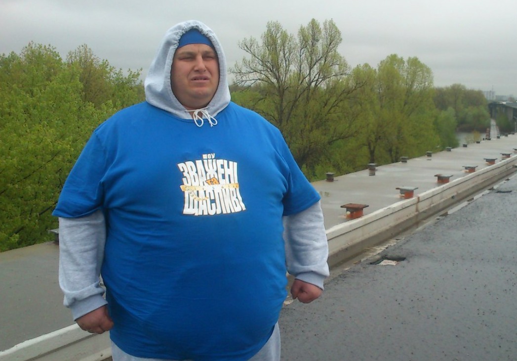 Arkadiy lors de son entrée dans l'émission de télé-réalité, déterminé